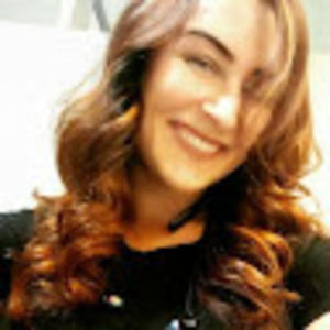 Meet your Posher, Holly